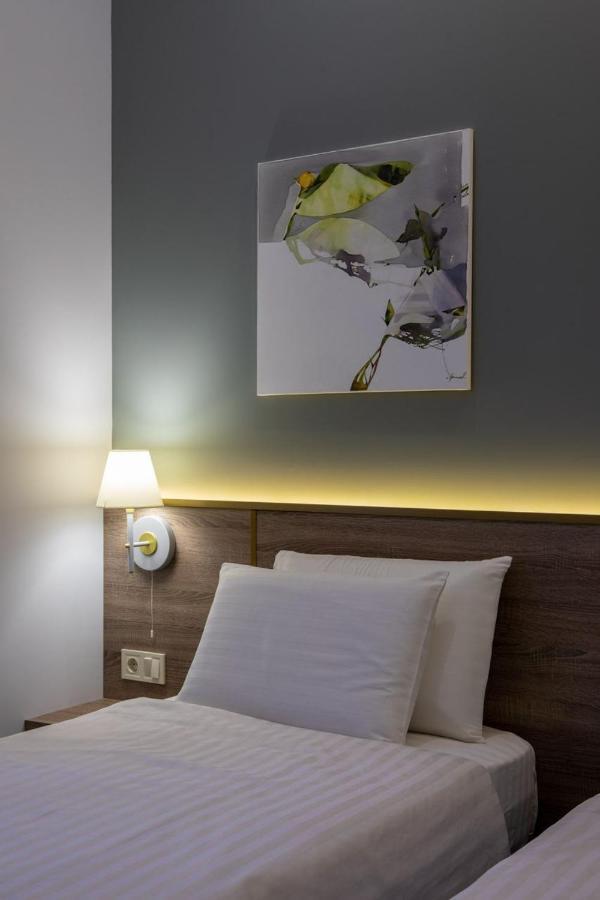 Four Rooms City Harkiv Dış mekan fotoğraf